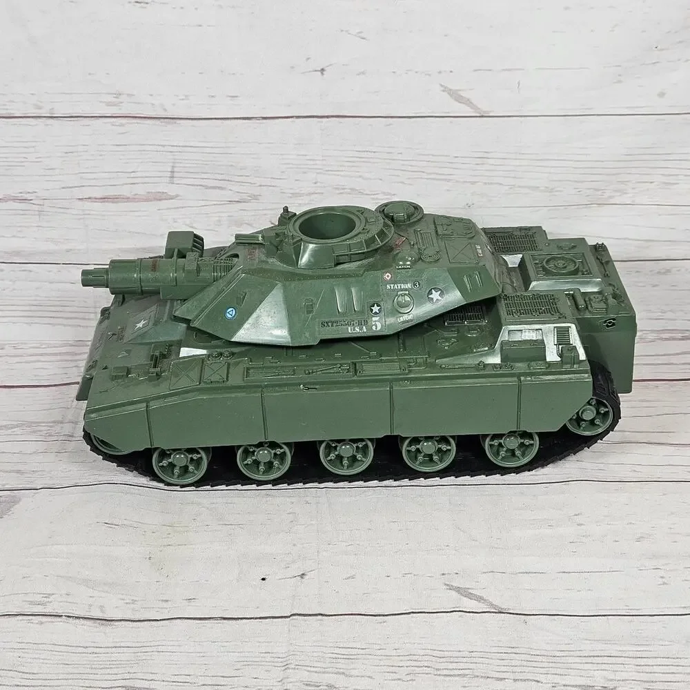 Hasbro G.I. Joe M.O.B.A.T. Tank 1982 Vehicle Military *Incomplete *Untested